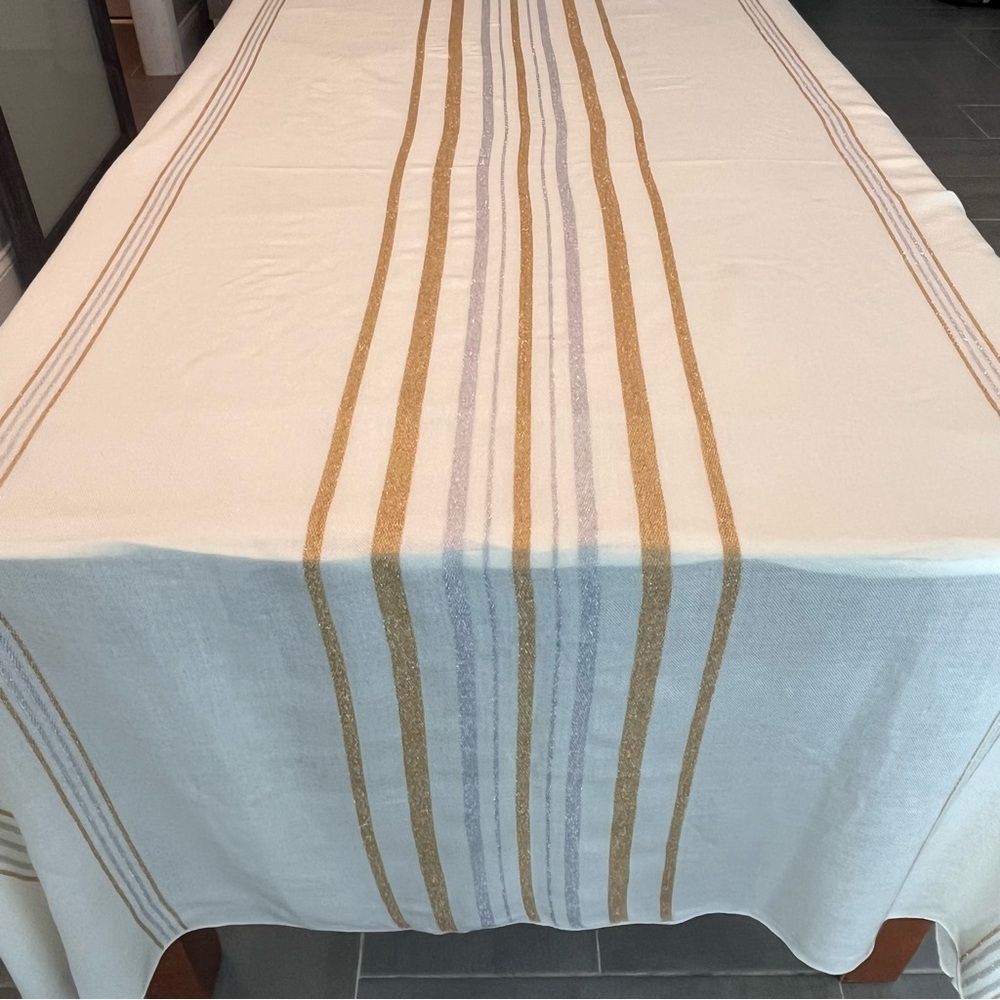 Vera Neumann Elegant Rectangle Cream Tablecloth 60x102 Gold & Silver Stripe NWOT